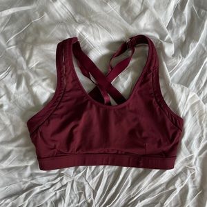 Fabletics Belle High Impact Sports Bra in maroon